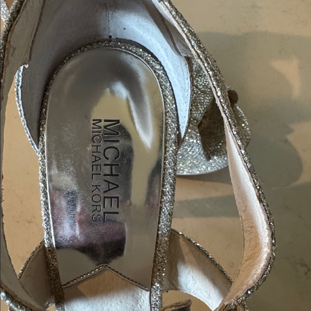 NWT Michael Kors Berkley T-Strap glitter platform sandals. - Picture 6 of 9